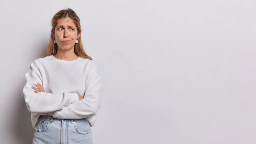 Indirectas para cuando no eres invitado